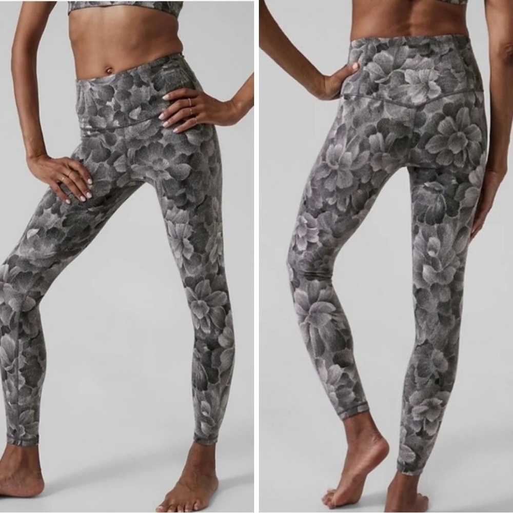 Athleta Elation Textured Tight Charcoal Floral Leggings Size L
